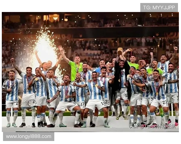 全球足球巨星齐聚中国共庆足球盛宴引发热潮 全球足球巨星齐聚中国共庆足球盛宴引发热潮