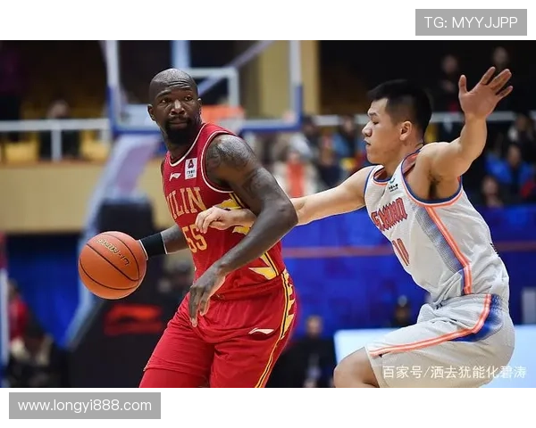 北京篮球队球员个人能力引发热议分析与争议探讨