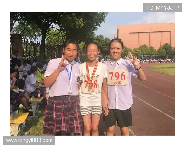 梦中重温旧情前任迷恋足球明星的心路历程 梦中重温旧情前任迷恋足球明星的心路历程